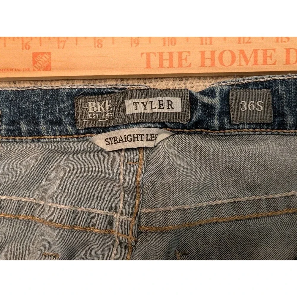 Buckle BKE Tyler Straight Leg Jeans Mens 36S Casual Stretch Thick Stitch Blue